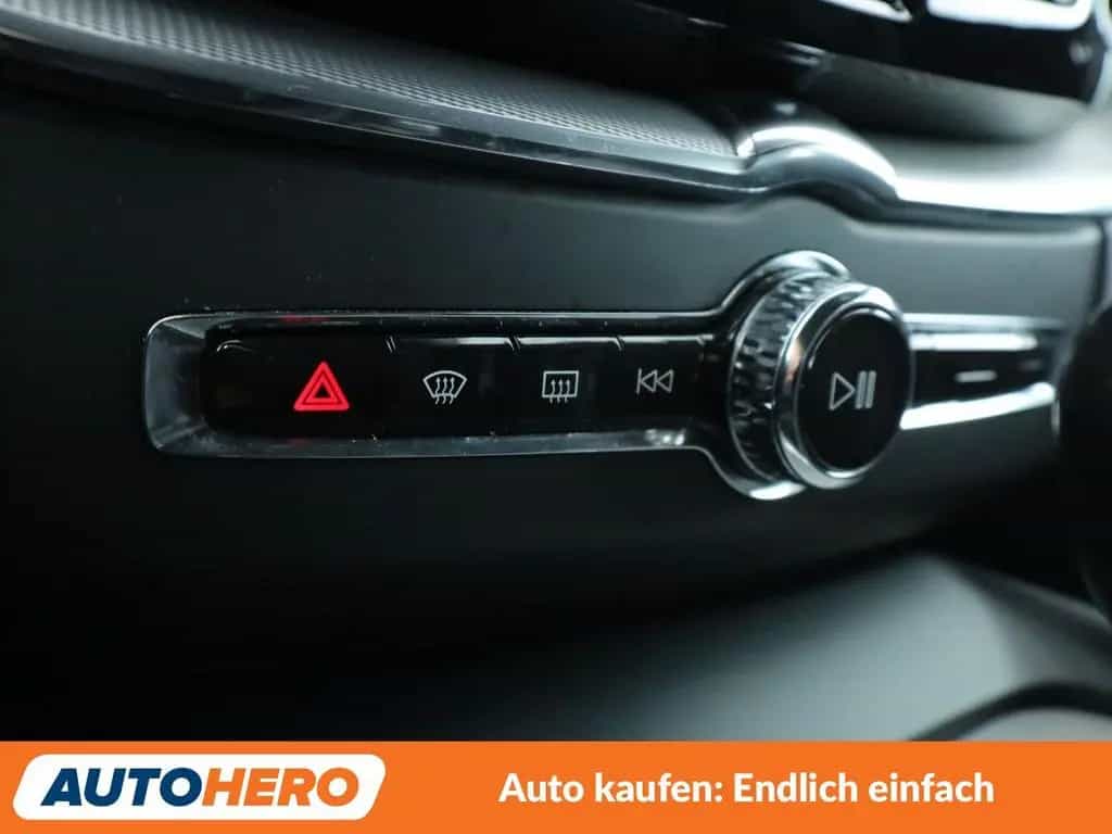 Volvo XC60 2.0 T4 R Design 2WD Aut.*NAV*LED*ACC*PDC*SH 05/2019-photo-24