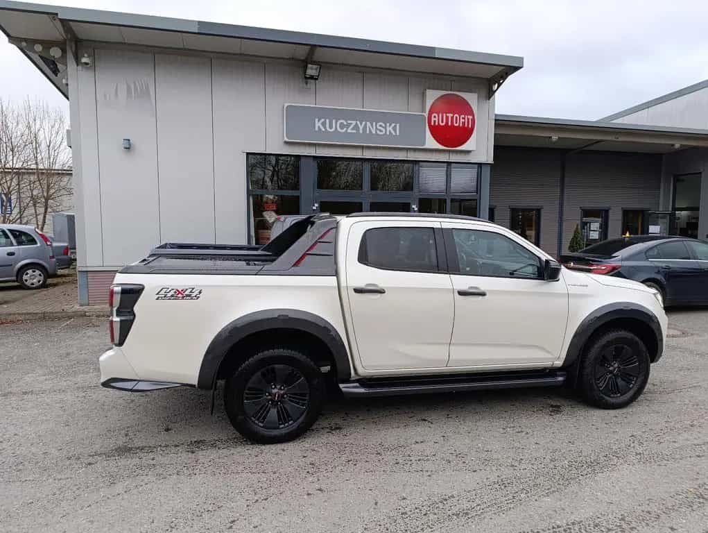 Isuzu D-Max Double Cab 4WD V-CROSS 07/2021-photo-2