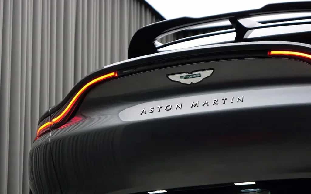 Aston Martin DBX707 02/2026-photo-13