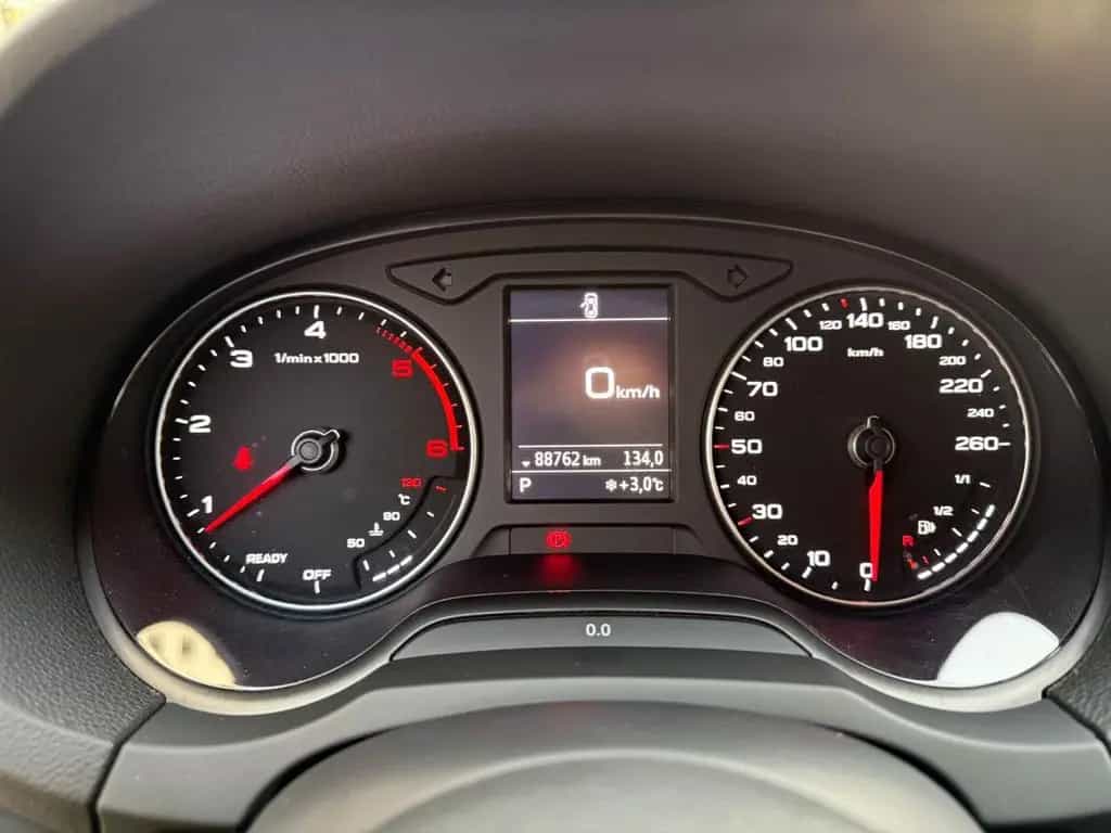Audi A3 35 TDI S tronic - 02/2019-photo-8