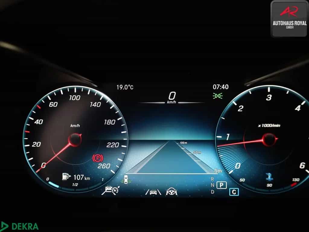 Mercedes-Benz C 300 d T 4M AMG PANO,BURMESTER,MULTIBEAM,360,SH 08/2020-photo-12