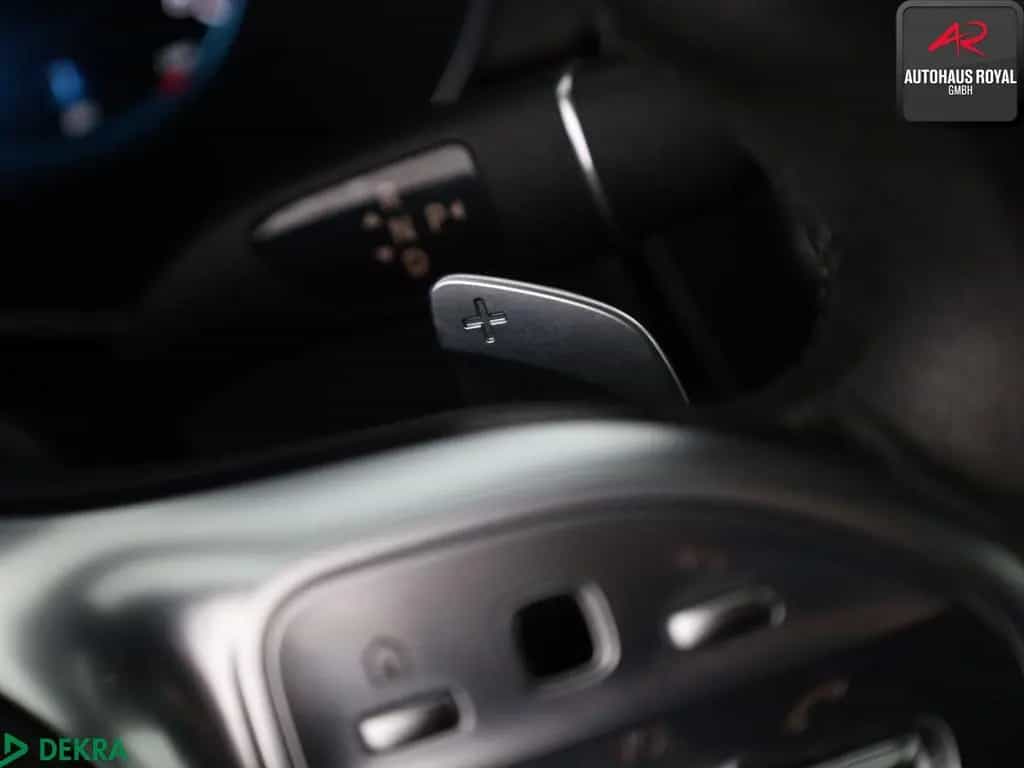Mercedes-Benz C 300 d T 4M AMG PANO,BURMESTER,MULTIBEAM,360,SH 08/2020-photo-21