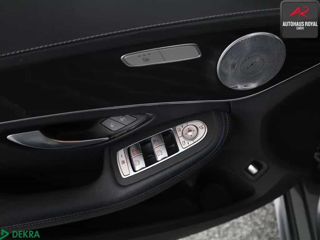 Mercedes-Benz C 300 d T 4M AMG PANO,BURMESTER,MULTIBEAM,360,SH 08/2020-photo-26