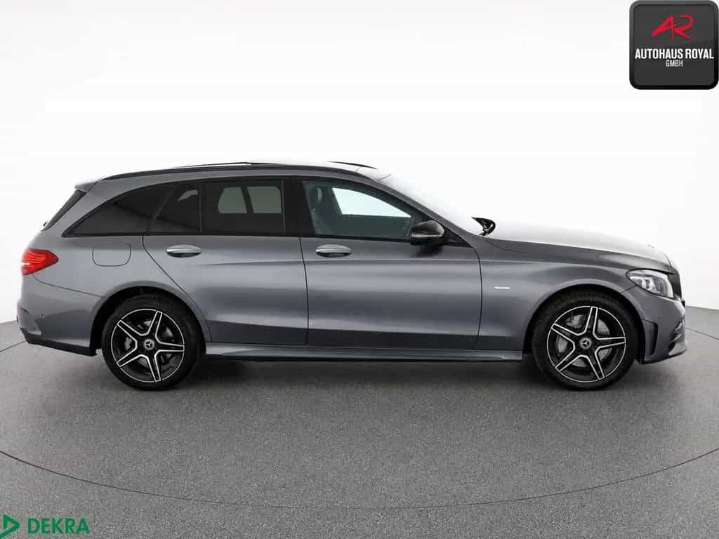 Mercedes-Benz C 300 d T 4M AMG PANO,BURMESTER,MULTIBEAM,360,SH 08/2020-photo-5