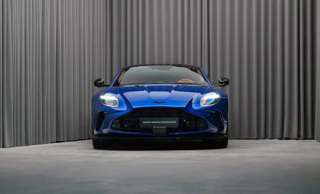 Aston Martin Vantage Coupe null-photo-1