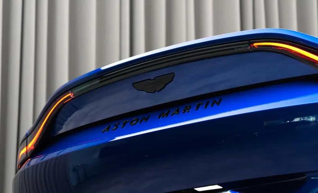Aston Martin Vantage Coupe null-photo-21