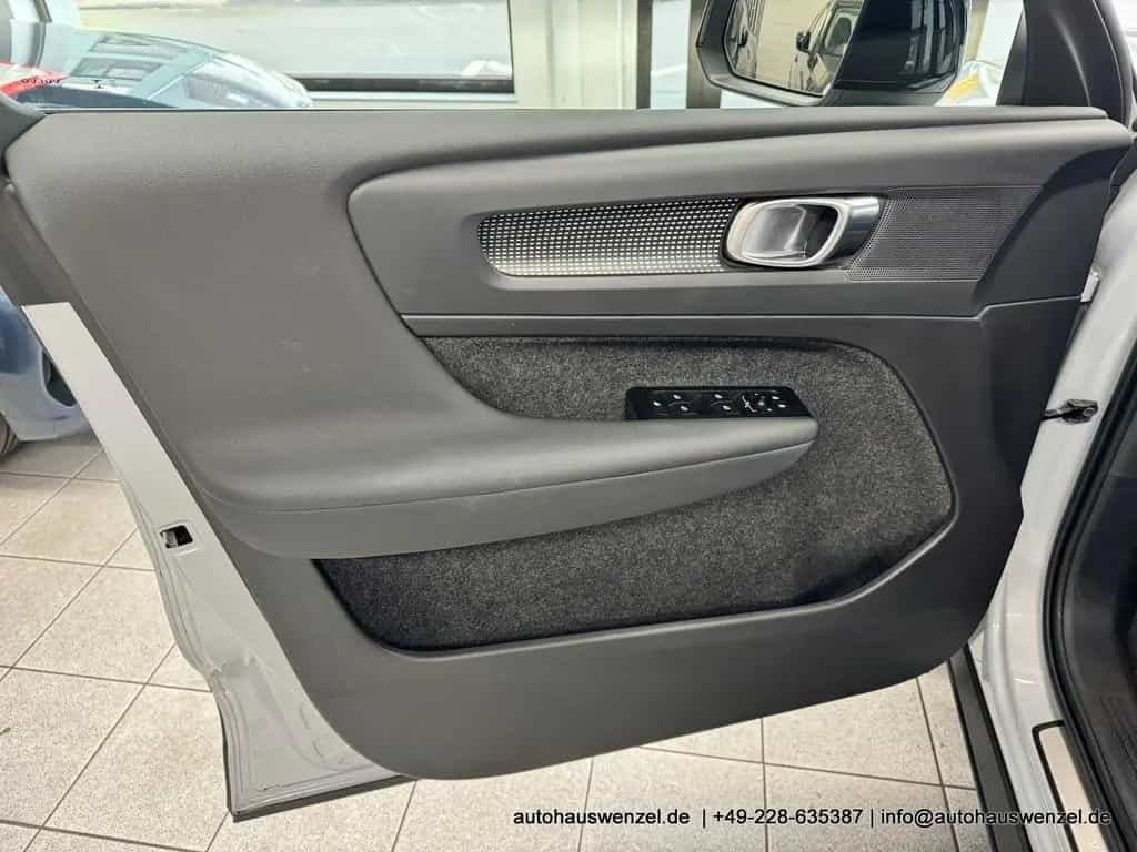 Volvo XC40 B4 B Aut. R-Design PANORAMA AHK ACC 360° 09/2021-photo-13