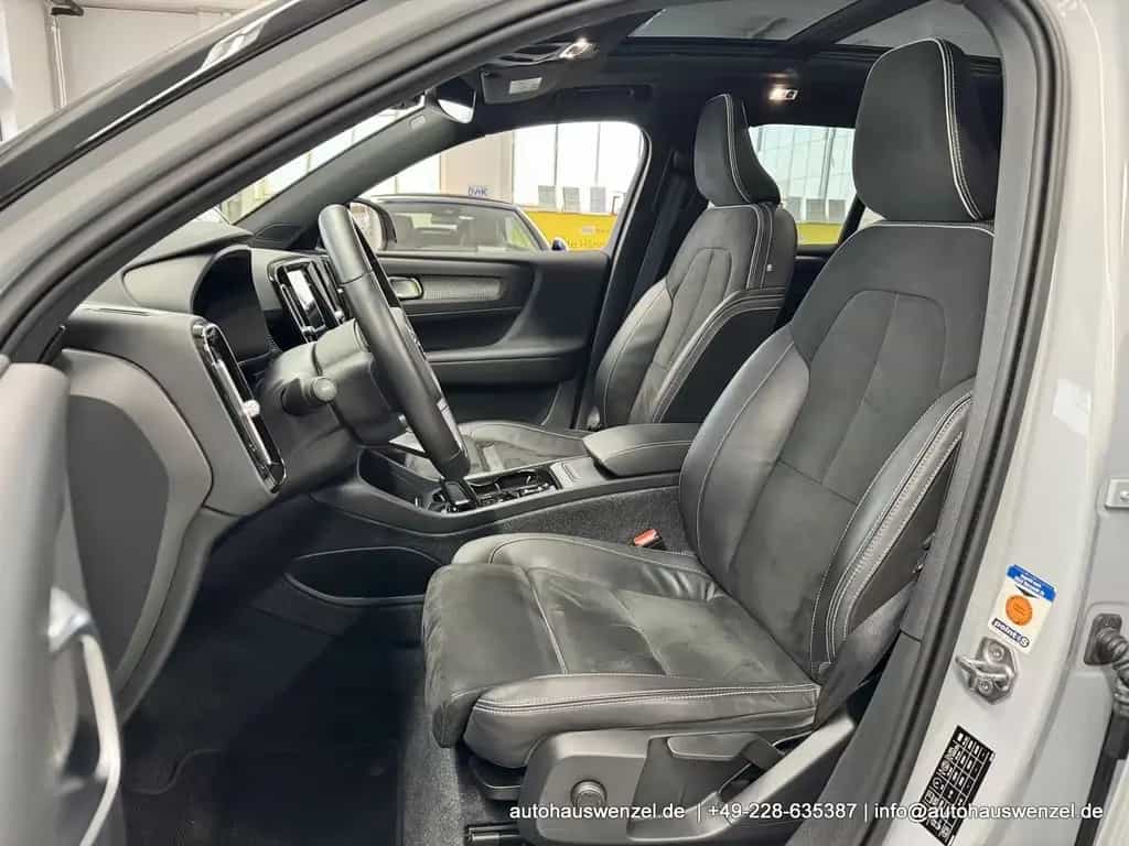 Volvo XC40 B4 B Aut. R-Design PANORAMA AHK ACC 360° 09/2021-photo-14