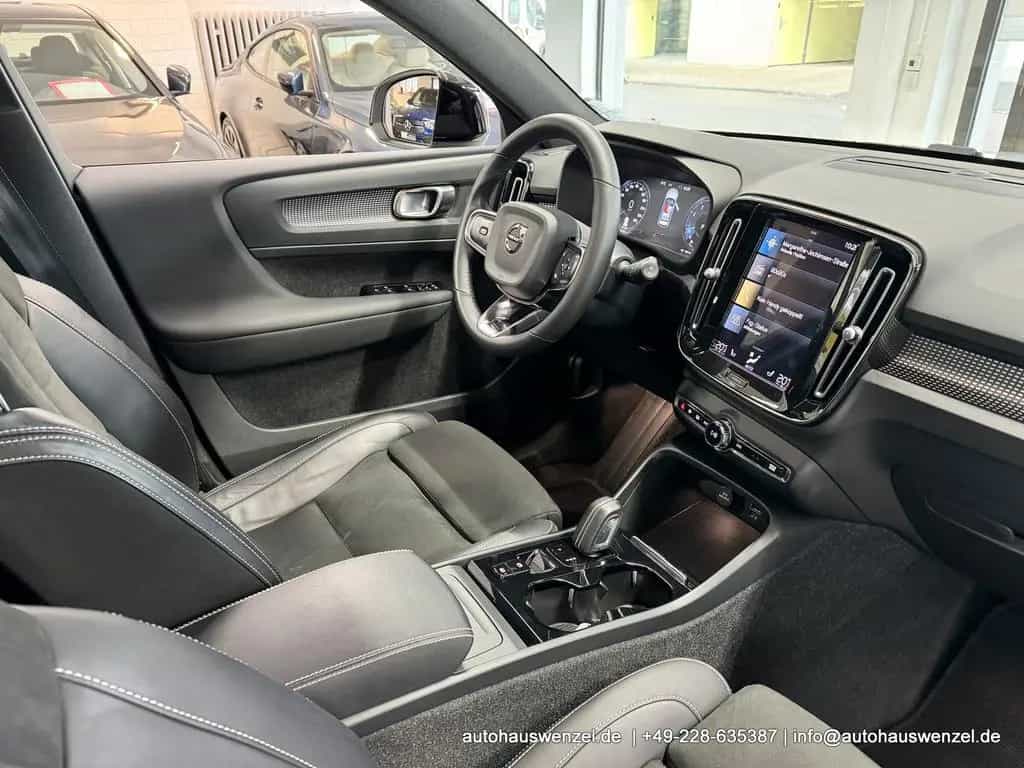 Volvo XC40 B4 B Aut. R-Design PANORAMA AHK ACC 360° 09/2021-photo-18