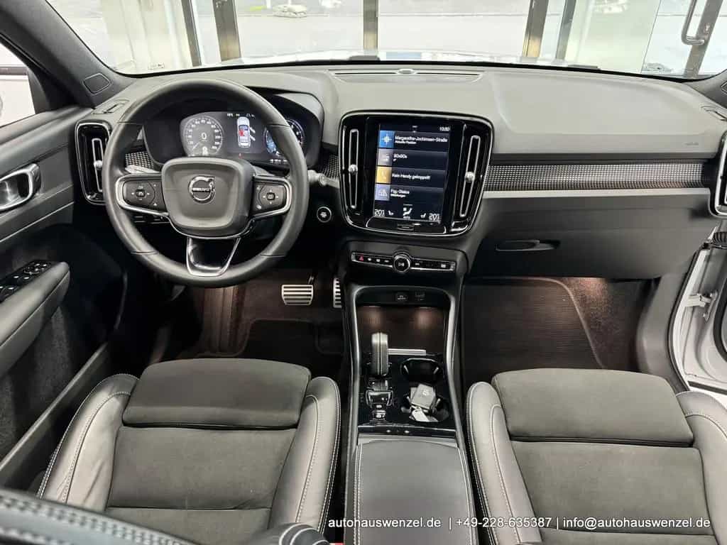 Volvo XC40 B4 B Aut. R-Design PANORAMA AHK ACC 360° 09/2021-photo-23