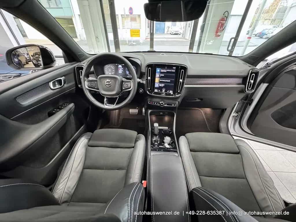 Volvo XC40 B4 B Aut. R-Design PANORAMA AHK ACC 360° 09/2021-photo-24