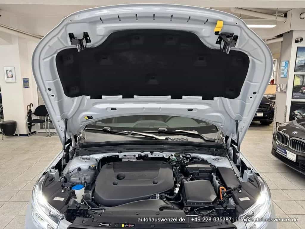 Volvo XC40 B4 B Aut. R-Design PANORAMA AHK ACC 360° 09/2021-photo-32