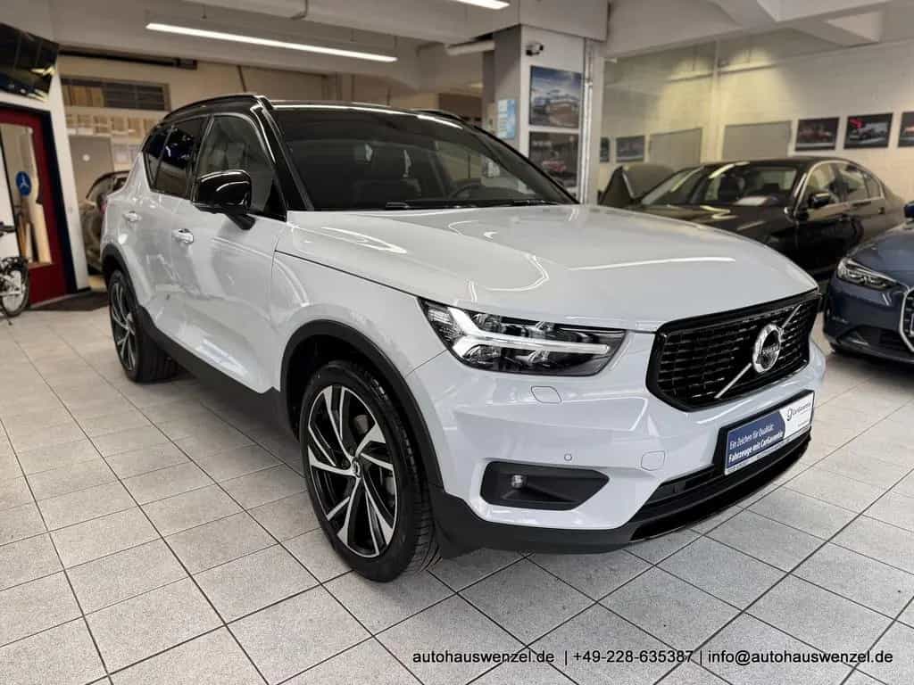 Volvo XC40 B4 B Aut. R-Design PANORAMA AHK ACC 360° 09/2021-photo-5