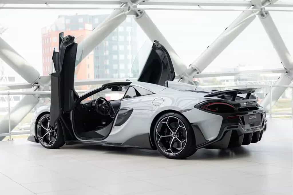 McLaren 600LT Spider 3.8 V8 | MSO Cirrus Grey | Noselift 07/2020-photo-11