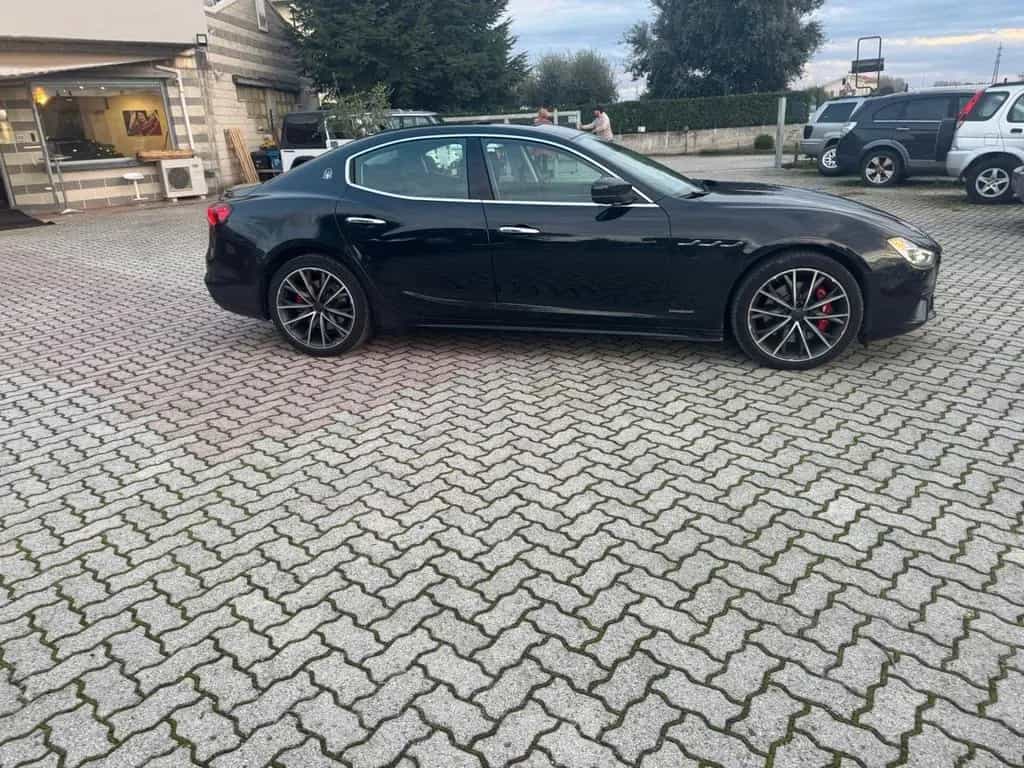 Maserati Ghibli V6 Diesel 275 CV Gransport 11/2019-photo-3