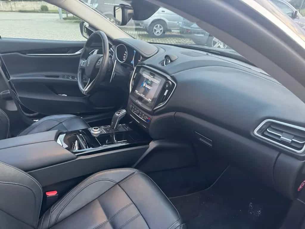 Maserati Ghibli V6 Diesel 275 CV Gransport 11/2019-photo-9