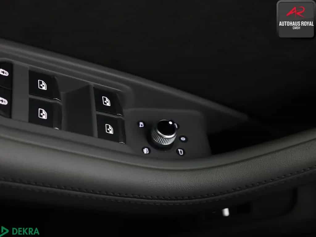 Audi A4 Avant 45 TFSI qu S LINE HUD,S-SITZE,MASSAGE 01/2021-photo-14