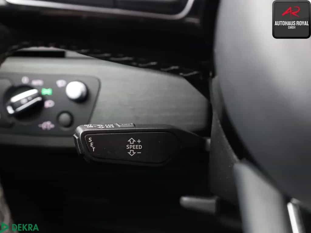 Audi A4 Avant 45 TFSI qu S LINE HUD,S-SITZE,MASSAGE 01/2021-photo-17