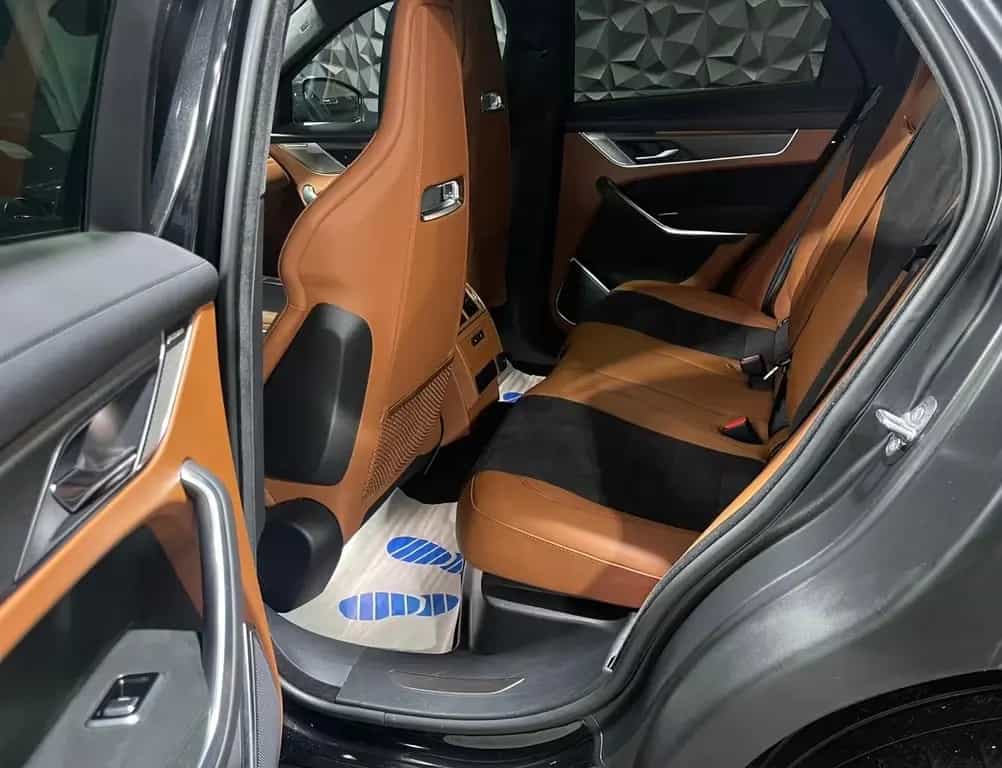 Jaguar F-Pace SVR AWD, 22 Zoll,AHK, 1 Hand, 360 ° 06/2021-photo-15