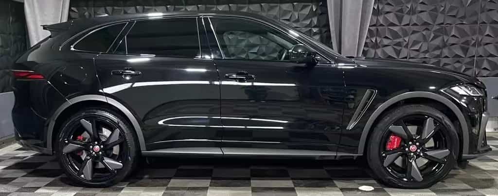 Jaguar F-Pace SVR AWD, 22 Zoll,AHK, 1 Hand, 360 ° 06/2021-photo-7