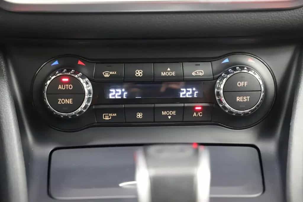 Mercedes-Benz GLA 45 AMG 381PS 7G 4M CARBON PAGA Performance 06/2016-photo-17