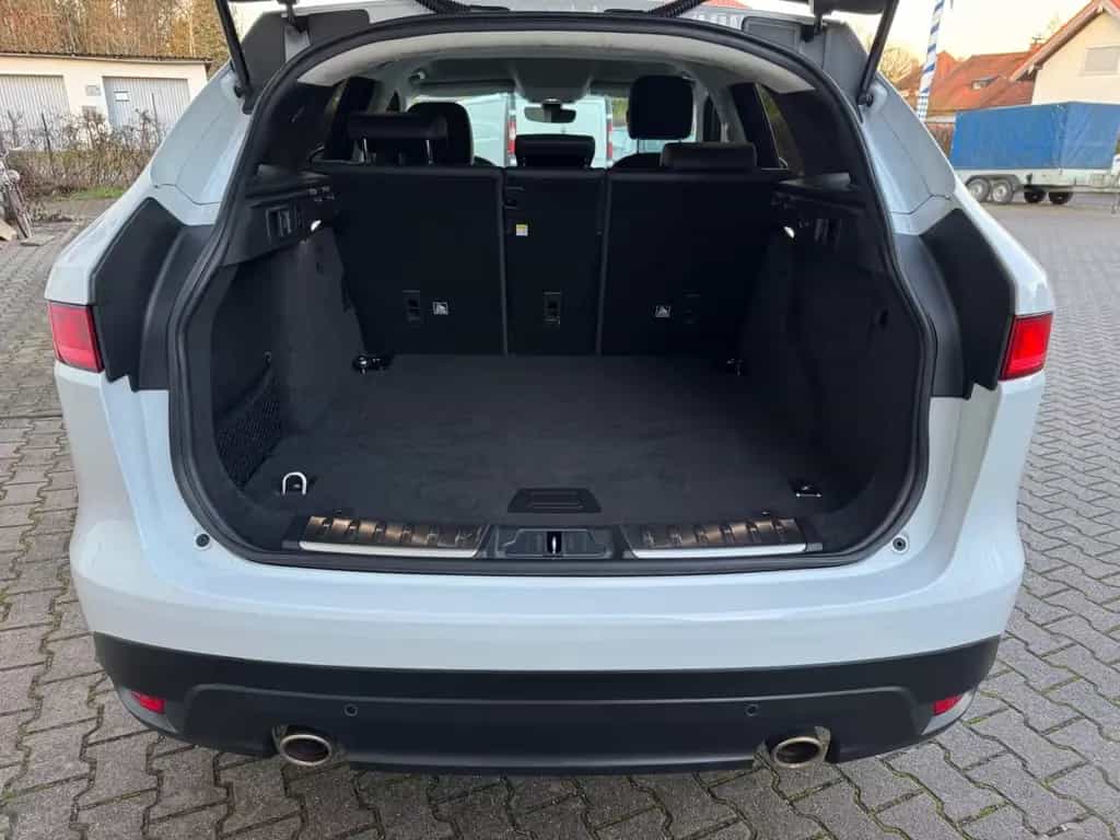 Jaguar F-Pace Prestige 30T AWD AUTOMATIK EURO 6 2. HAND 11/2018-photo-10