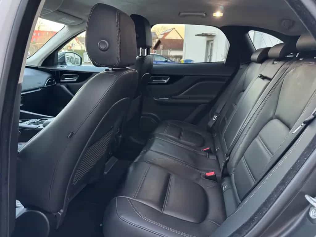 Jaguar F-Pace Prestige 30T AWD AUTOMATIK EURO 6 2. HAND 11/2018-photo-14