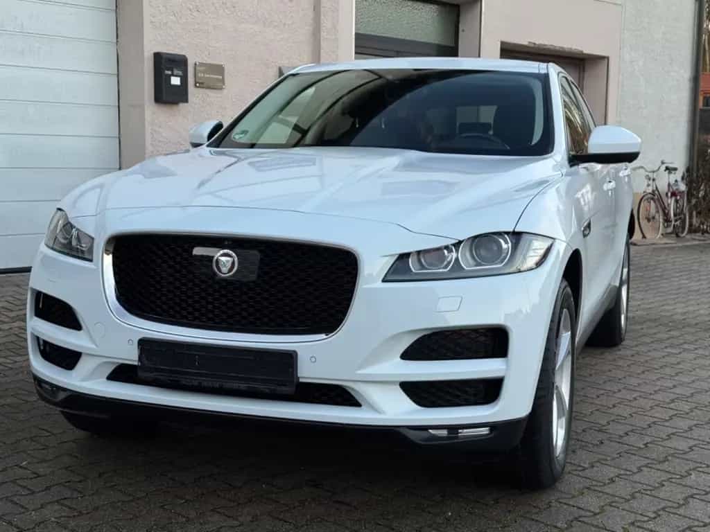 Jaguar F-Pace Prestige 30T AWD AUTOMATIK EURO 6 2. HAND 11/2018-photo-2