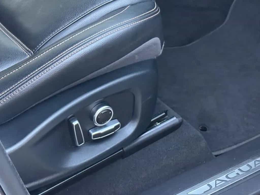 Jaguar F-Pace Prestige 30T AWD AUTOMATIK EURO 6 2. HAND 11/2018-photo-25
