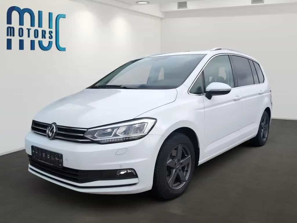 Volkswagen Touran 09/2017-photo-0