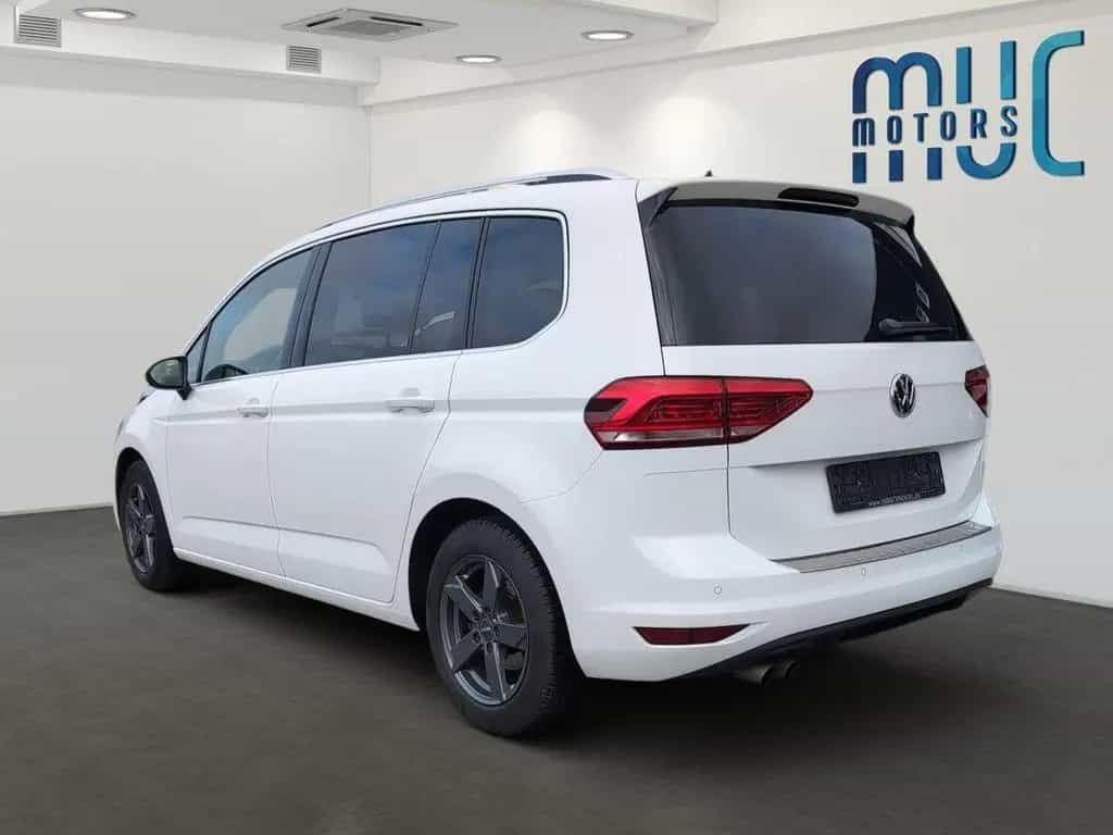 Volkswagen Touran 09/2017-photo-4