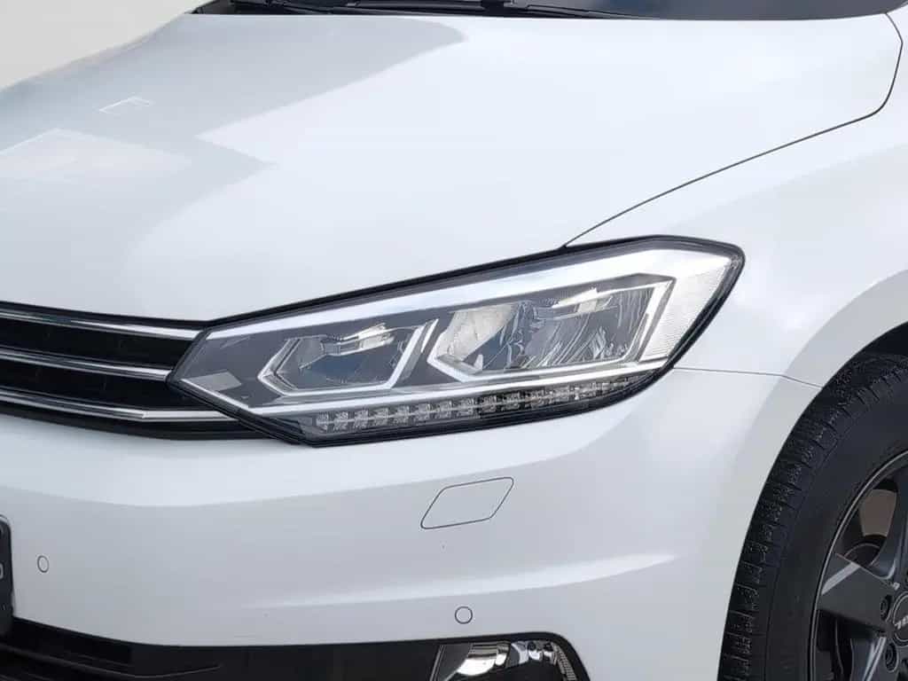 Volkswagen Touran 09/2017-photo-6