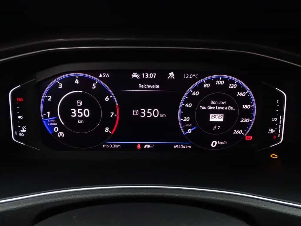 Volkswagen T-Roc 1.5 TSI R-Line LED Navi Sitzheizung AHK 07/2021-photo-21