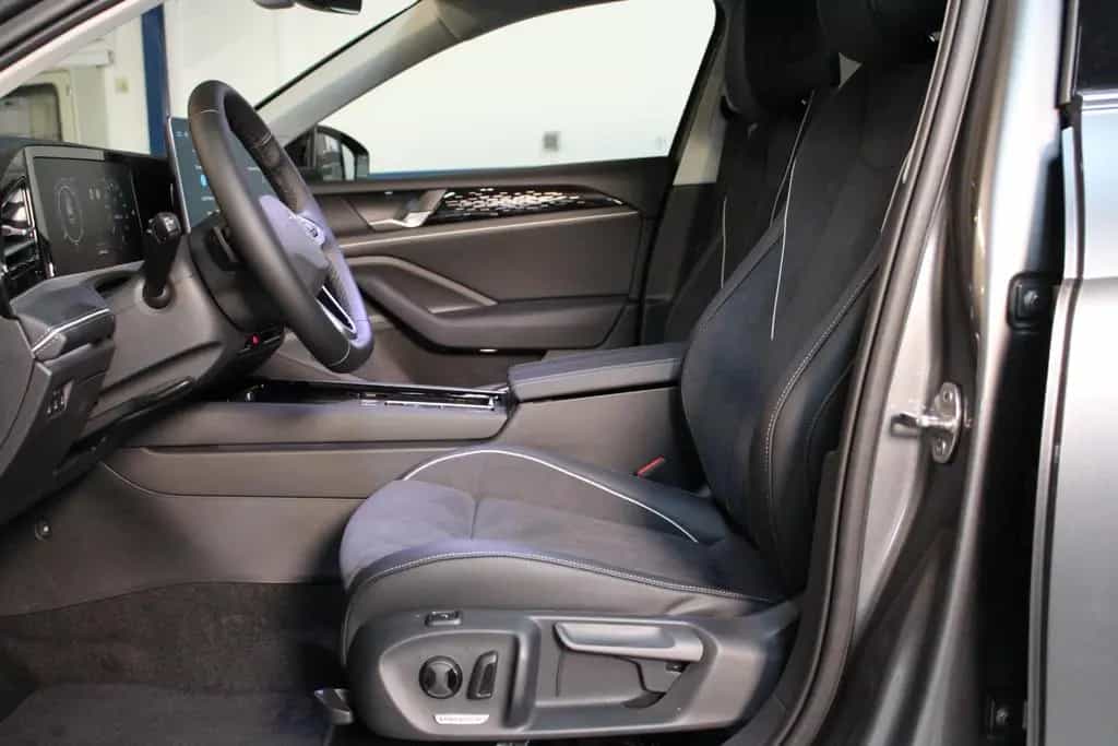 Volkswagen Passat Elegance 2.0 TDI DSG 150 PS SOFORT VERFÜ 11/2025-photo-6