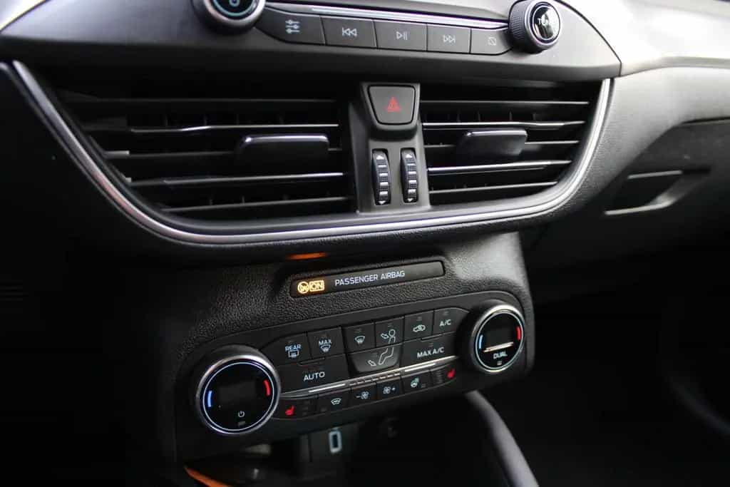 Ford Focus Turnier (CGE) Titanium 04/2019-photo-15