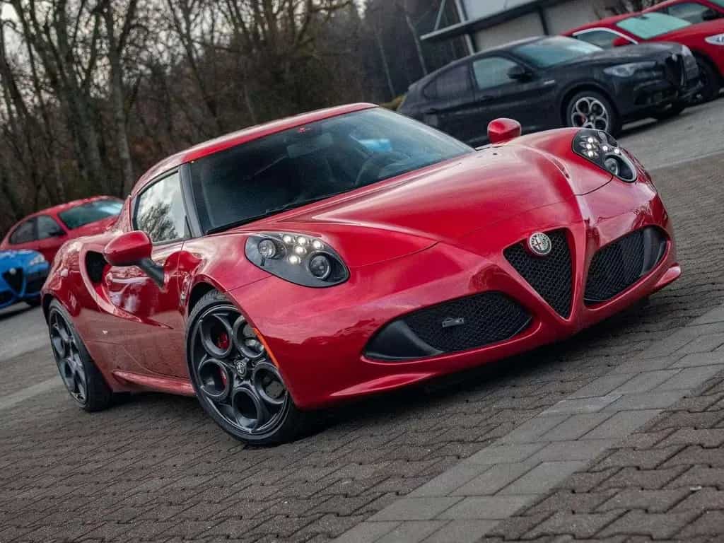 Alfa Romeo 4C 4C*RossoComp.*KW*Bastuck*ECU*Alcantara 04/2016-photo-1