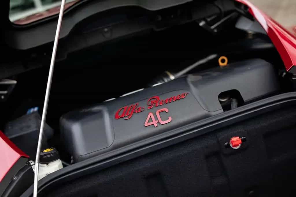Alfa Romeo 4C 4C*RossoComp.*KW*Bastuck*ECU*Alcantara 04/2016-photo-23