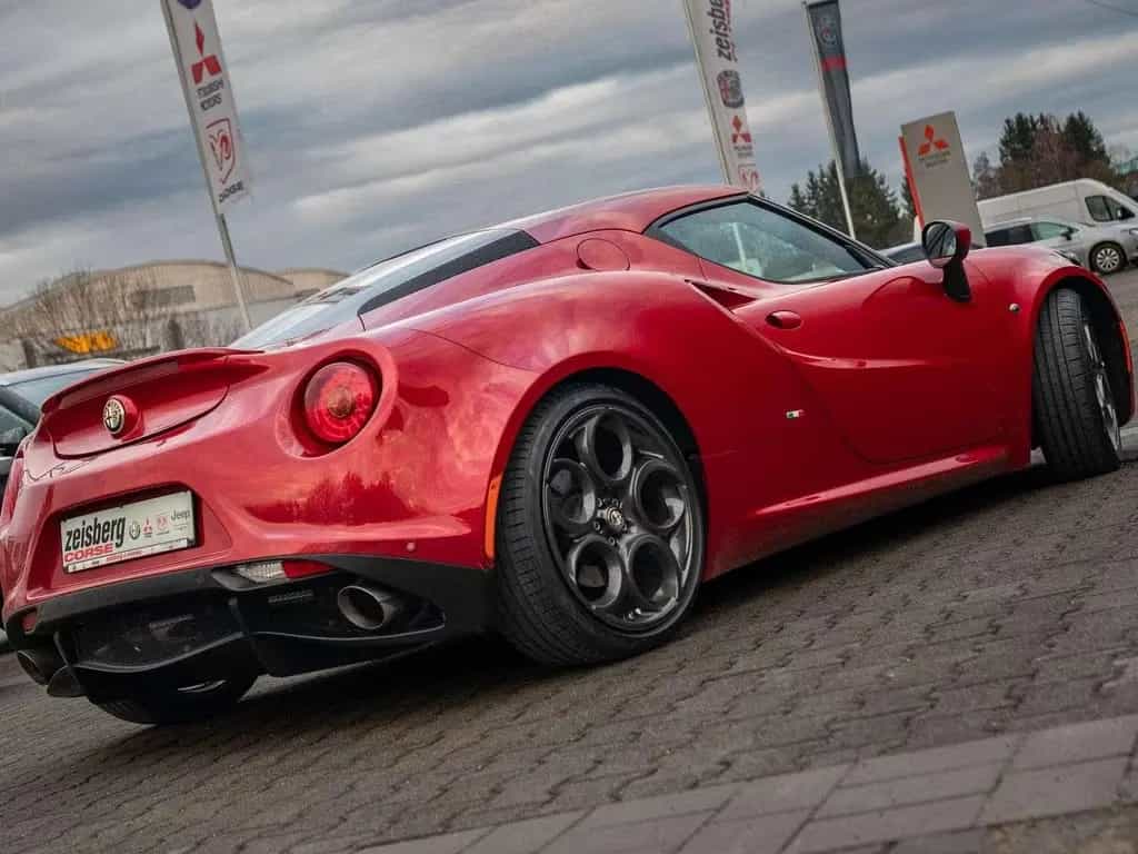 Alfa Romeo 4C 4C*RossoComp.*KW*Bastuck*ECU*Alcantara 04/2016-photo-9