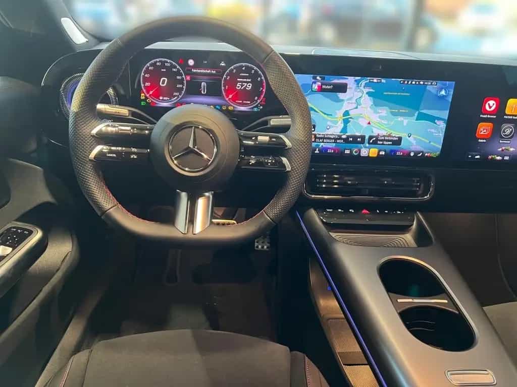 Mercedes-Benz CLA 200 4MATIC AMG Night*AHK*Burmester3D*Pano 12/2025-photo-9