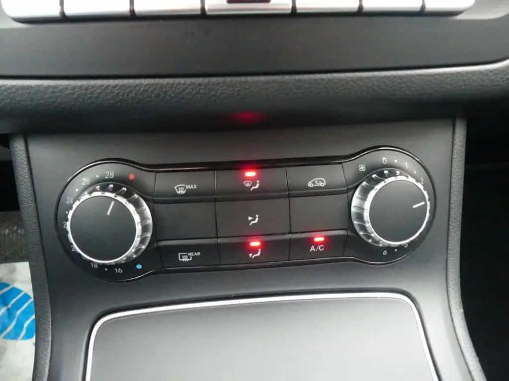 Mercedes-Benz B-Class 250 4Matic Score Navi*SHZ*Automatik*ab 199€ 08/2016-photo-18