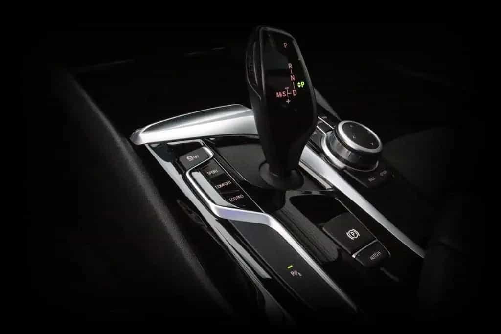 BMW 5 Series 520 i Sport Line*PANO*LIVE*SHZ*LED* 01/2020-photo-12