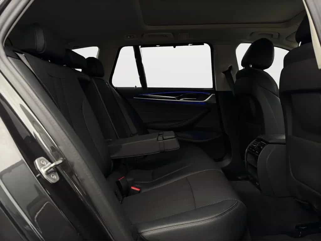 BMW 5 Series 520 i Sport Line*PANO*LIVE*SHZ*LED* 01/2020-photo-16
