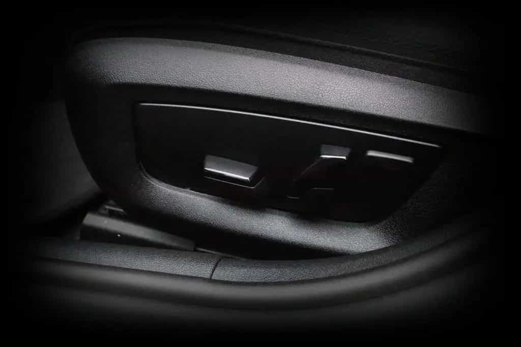 BMW 5 Series 520 i Sport Line*PANO*LIVE*SHZ*LED* 01/2020-photo-24