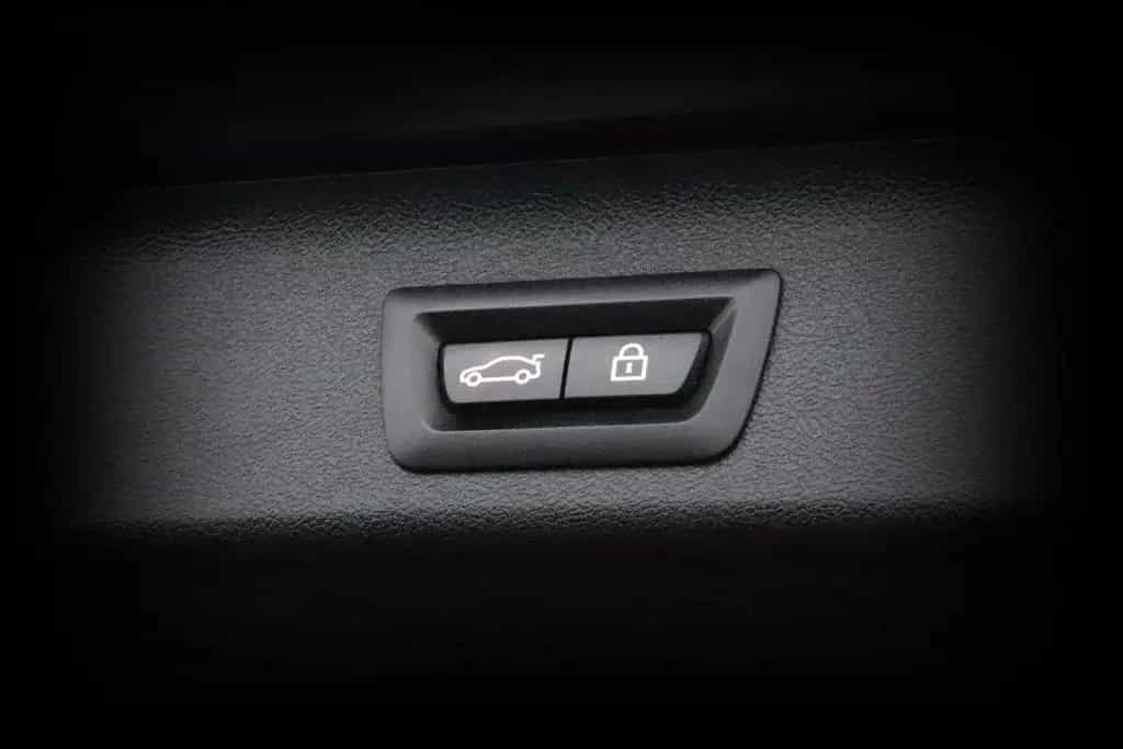 BMW 5 Series 520 i Sport Line*PANO*LIVE*SHZ*LED* 01/2020-photo-27