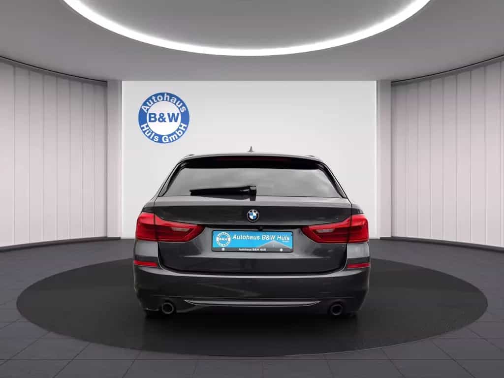 BMW 5 Series 520 i Sport Line*PANO*LIVE*SHZ*LED* 01/2020-photo-5