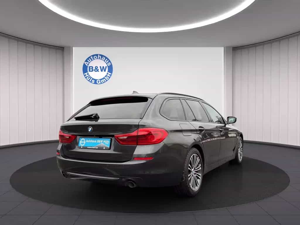 BMW 5 Series 520 i Sport Line*PANO*LIVE*SHZ*LED* 01/2020-photo-6
