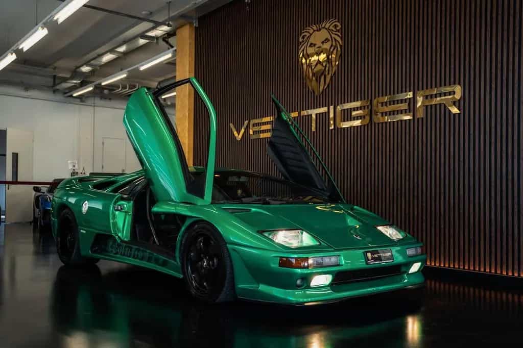 Lamborghini Diablo 5.7 Evolution 04/1992-photo-0