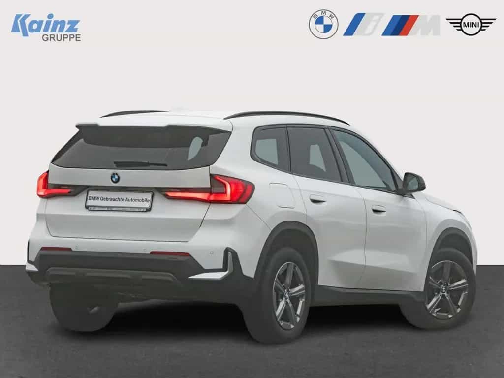 BMW X1 sDrive18d LED/SHZ/AHK 02/2023-photo-1