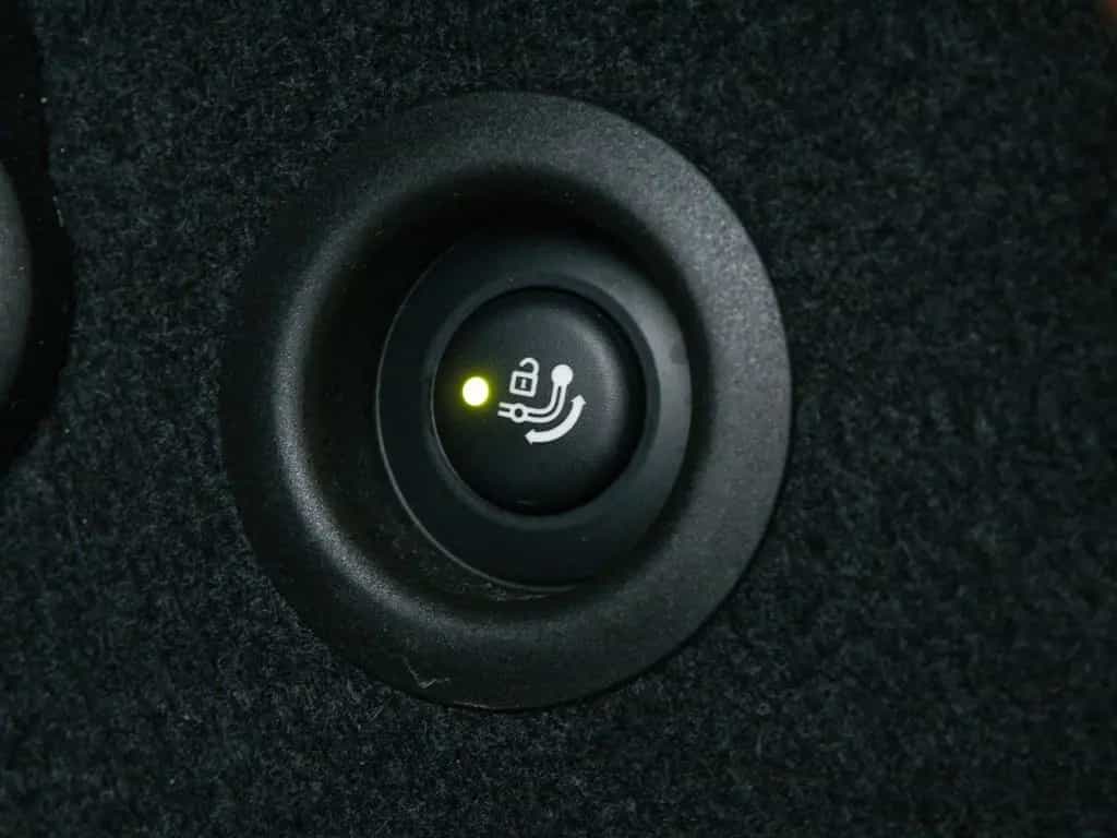 BMW X1 sDrive18d LED/SHZ/AHK 02/2023-photo-7