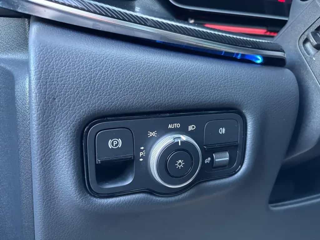 Mercedes-Benz V-Class 250 d STYLE Lang Widescreen/MultiBeam/AHK2.5t 01/2025-photo-17